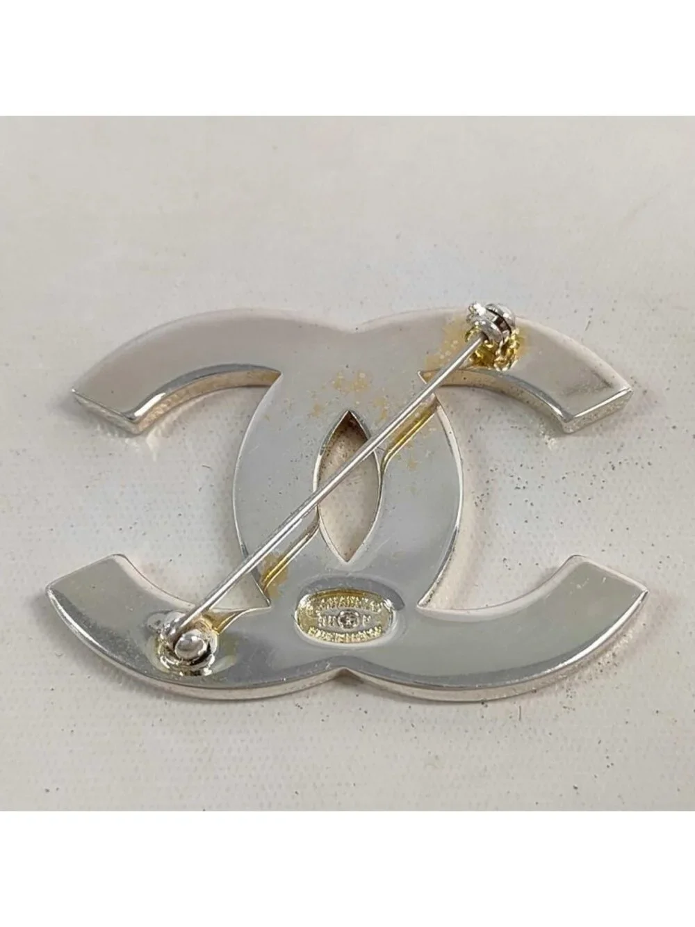 CHANEL color silver
